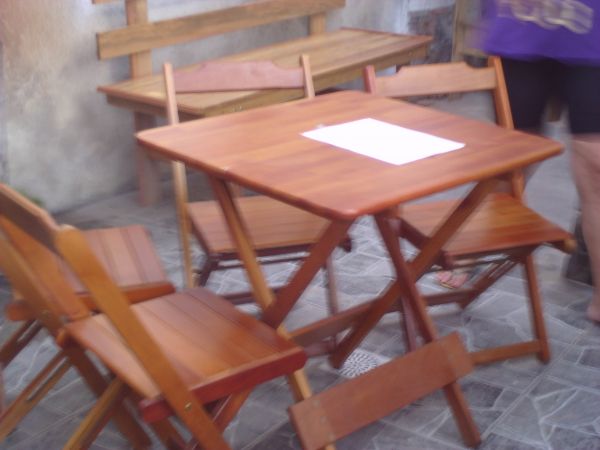 mesa  c/4 cadeiras
